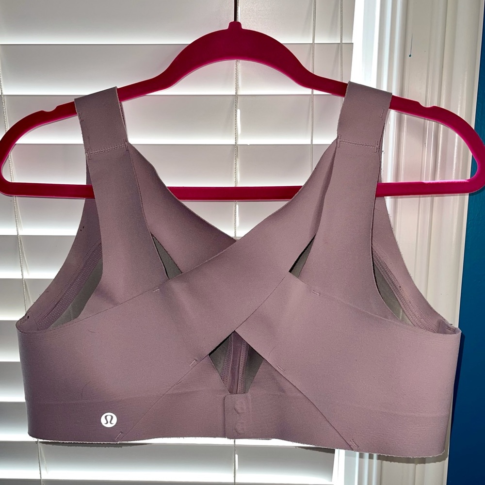 Lululemon Enlite Bra